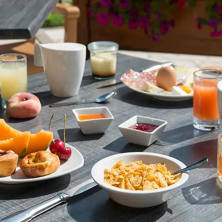 Chalet-hotel Les Gentianettes, The Originals Relais 4*