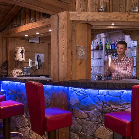 Chalet-hotel Les Gentianettes, The Originals Relais Abondance