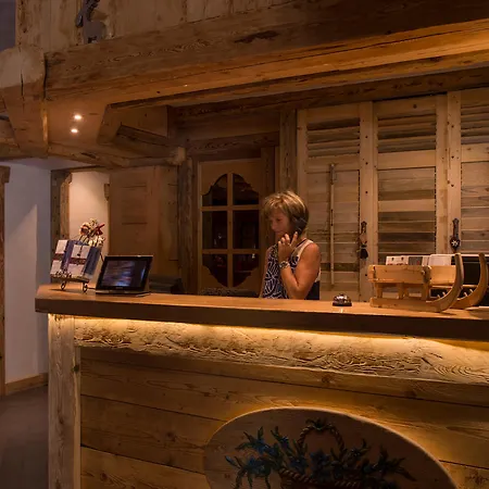 Chalet-hotel Les Gentianettes, The Originals Relais Abondance